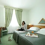 Castagna Palace & Restaurant Hotel
