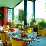 Castagna Palace & Restaurant