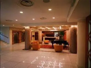酒店 Castagna Palace & Restaurant 3*