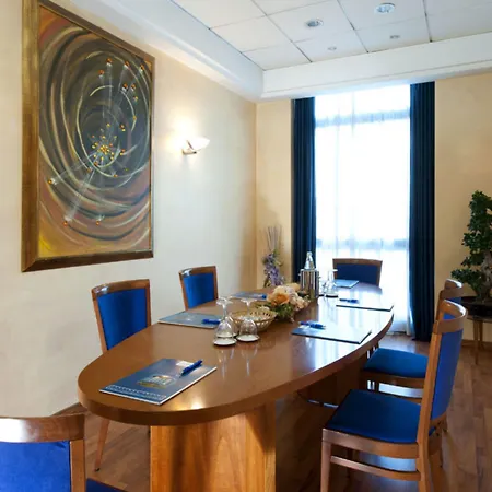 酒店 Castagna Palace & Restaurant 3*