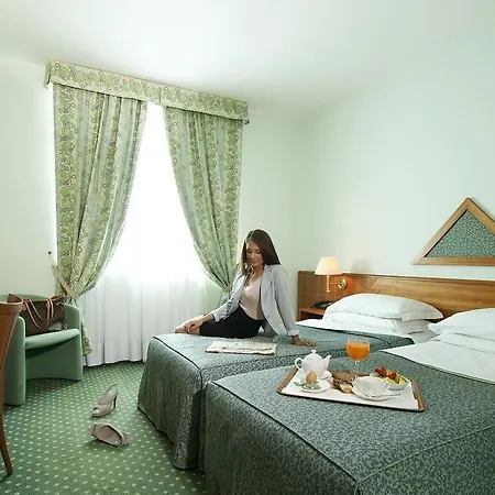 Castagna Palace & Restaurant ホテル