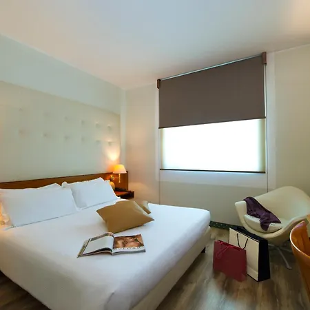 Castagna Palace & Restaurant モンテッキオ・マッジョーレ