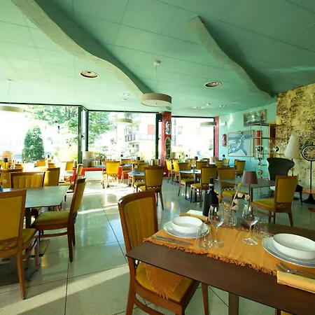 ホテル Castagna Palace & Restaurant