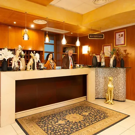 Castagna Palace & Restaurant ホテル