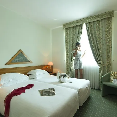 Castagna Palace Hotel&restaurant Hotel 3*