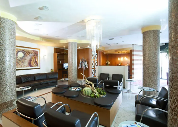 Castagna Palace & Restaurant فندق 3*