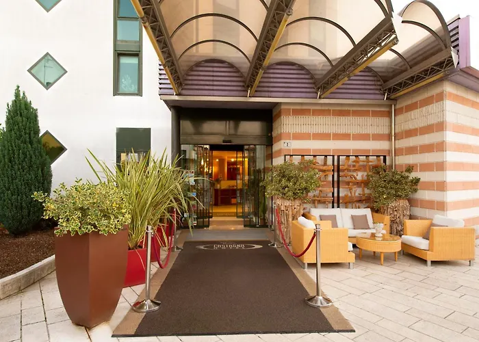 Castagna Palace & Restaurant فندق 3*