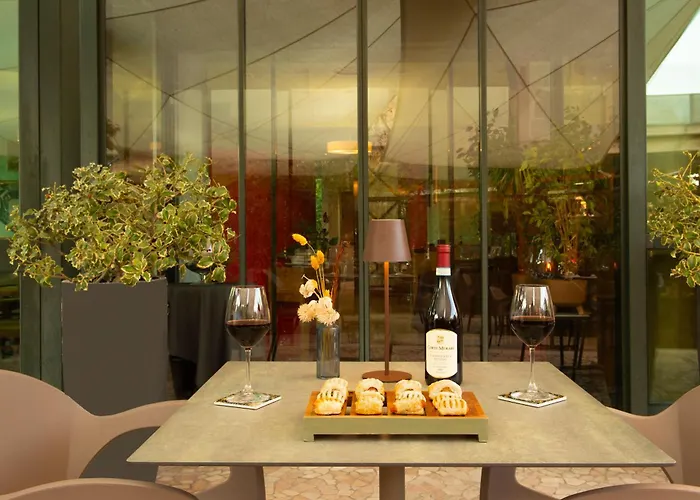 Castagna Palace & Restaurant