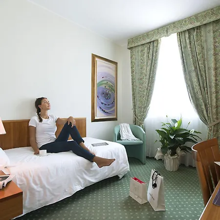 Castagna Palace & Restaurant 3*