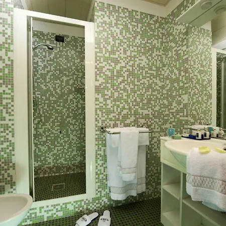 Castagna Palace & Restaurant 몬테치오마조레