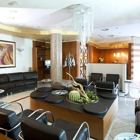 Castagna Palace & Restaurant