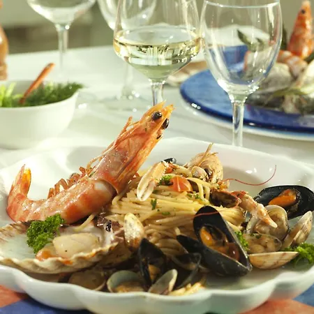 Castagna Palace & Restaurant 몬테치오마조레