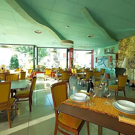 Castagna Palace & Restaurant Hotell 3*
