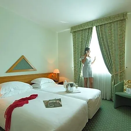 Castagna Palace & Restaurant Hotel