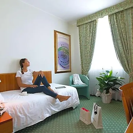 Hotel Castagna Palace & Restaurant 3*