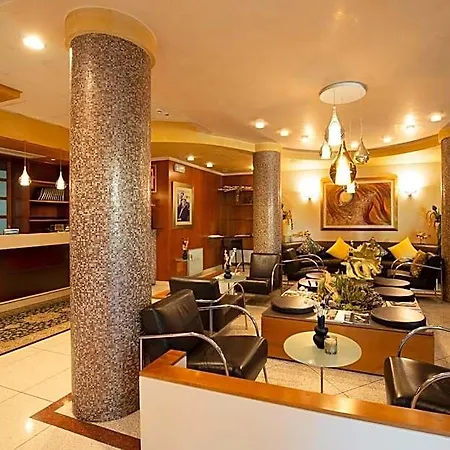 Castagna Palace & Restaurant Hotell 3*
