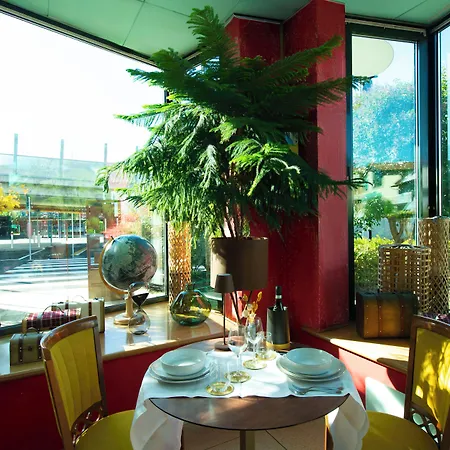 Castagna Palace & Restaurant فندق 3*
