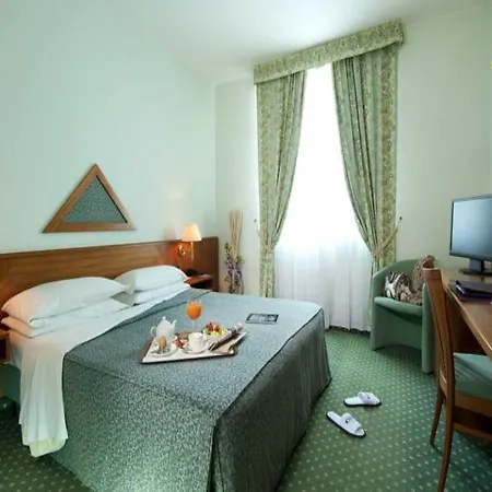 Castagna Palace & Restaurant 3*