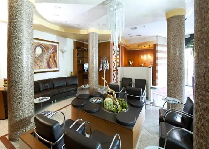 Castagna Palace & Restaurant Hotel